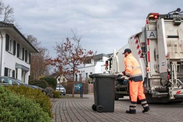 infos-service-gebuehren-header.c821fb98